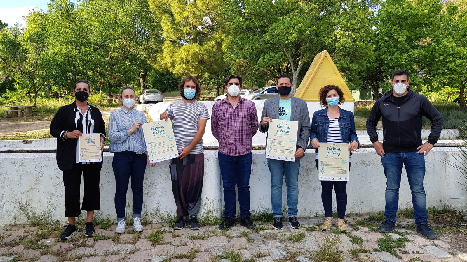 Asistentes a la presentación del Festival de las Fuentes.