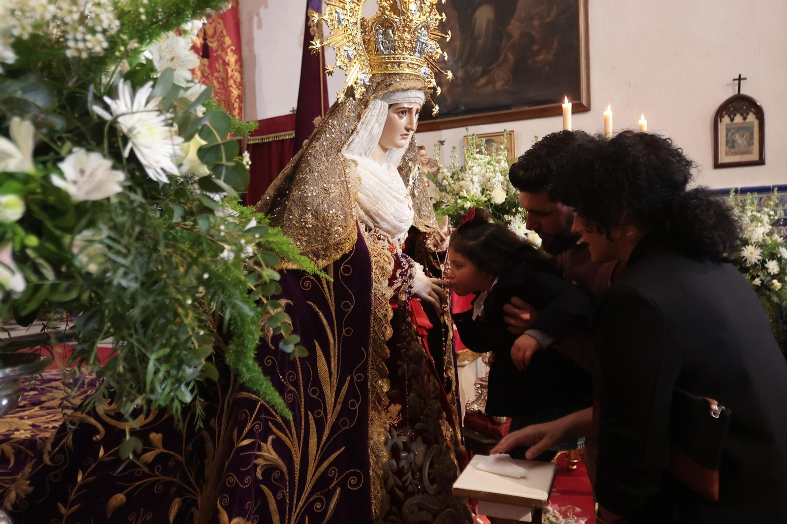 Imágenes de los Besapiés y Besamanos del segundo domingo de Cuaresma en Jerez