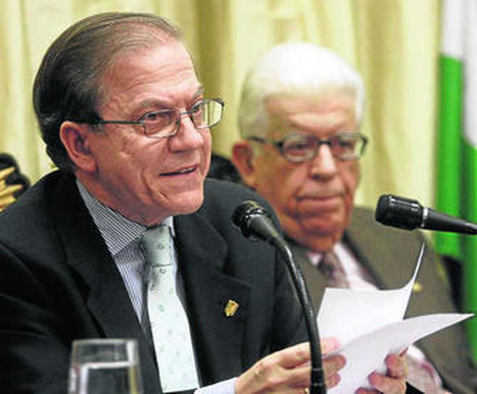 Vázquez Perea, Pineda Llorca, Amidea Navarro, Pérez Calero, Campos Camacho y Antonio Bellido.