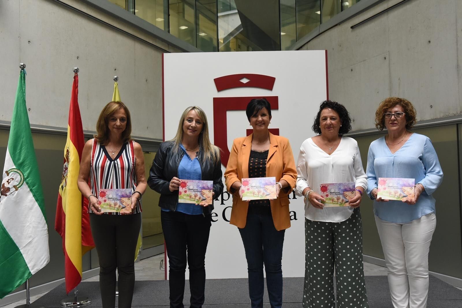 'Memorias de la pandemia', el libro de relatos de las mujeres de Huétor Vega