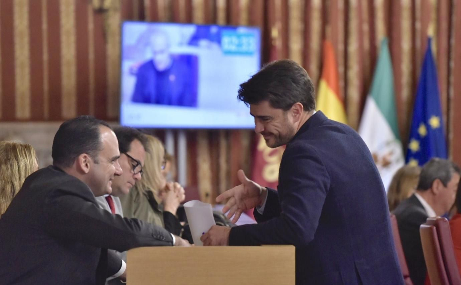 Las imágenes del Pleno municipal