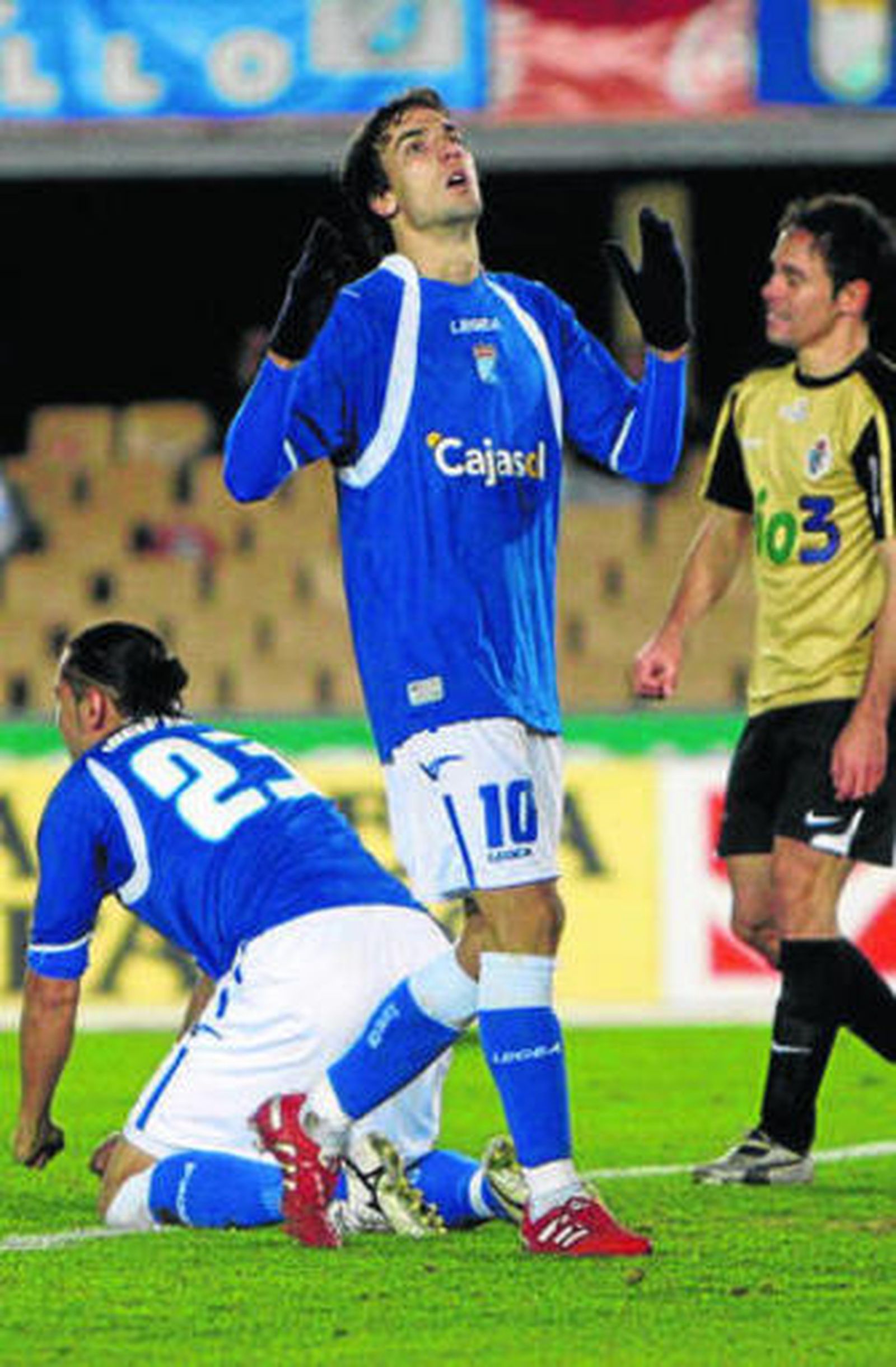 Óscar Díaz se lamenta en presencia de Jose Mari.