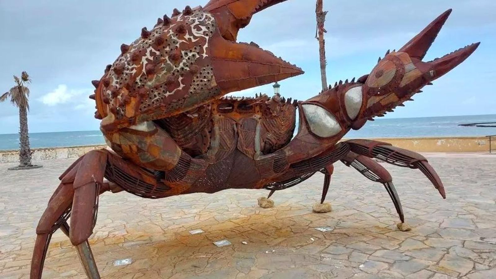 Uno de los cangrejos de Chipiona, obra de de Alfredo Zarazaga.