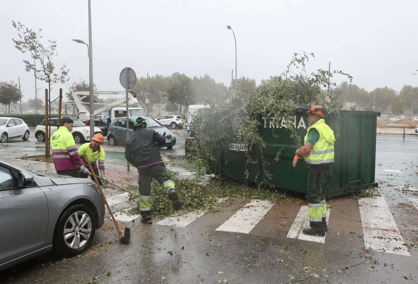 Temporal de lluvia y viento en Sevilla