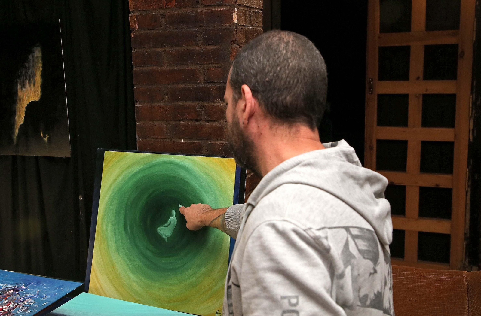 ' Primitivo',  la exposición de Óscar Hidalgo en imágenes