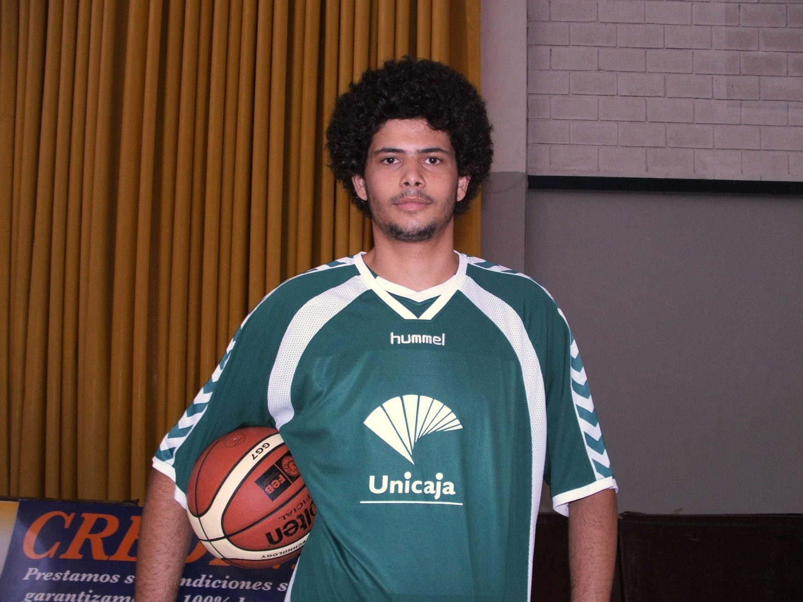 Faverani, fuego amigo