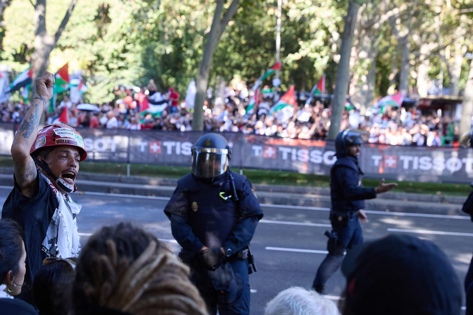 Las fotos de la protestas propalestinas que han obligado a cancelar la última etapa de la Vuelta a España