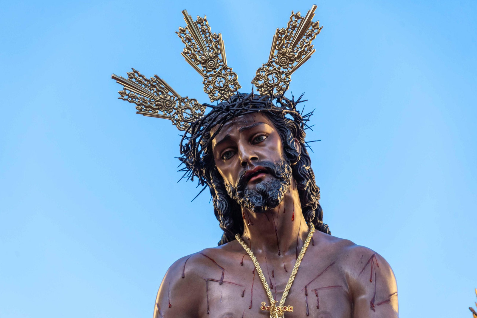 Martes Santo: Imágenes de la procesión de La Sentencia