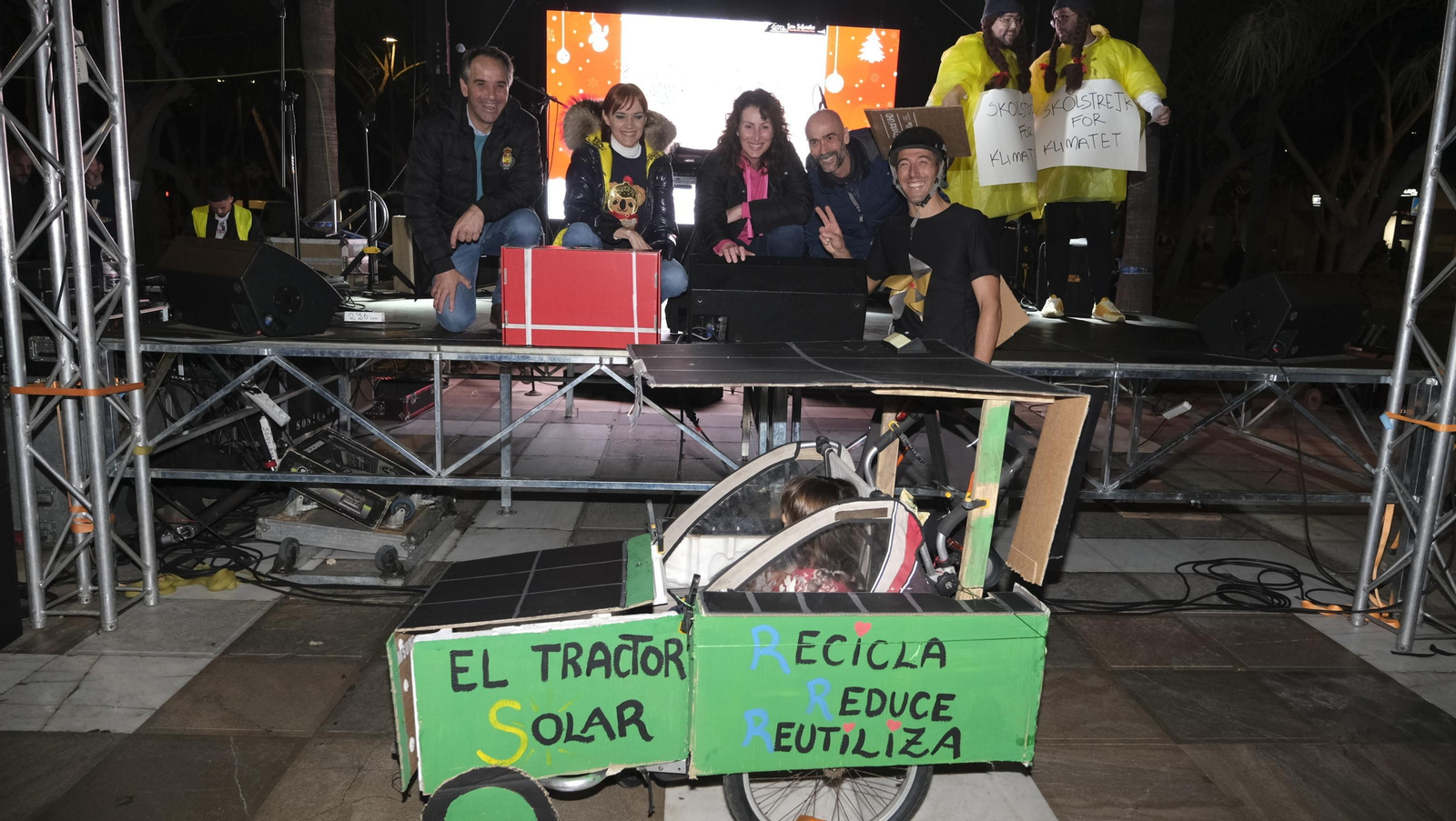 Imágenes de la XIV edición de la San Silvestre de Almería