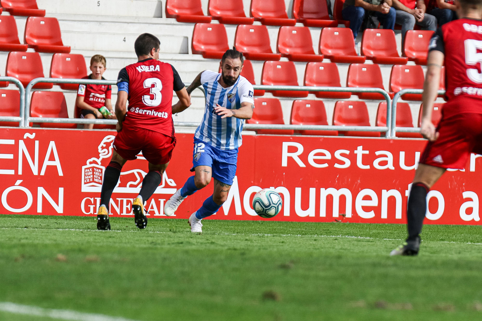 El Mirandés-Málaga CF, en fotos
