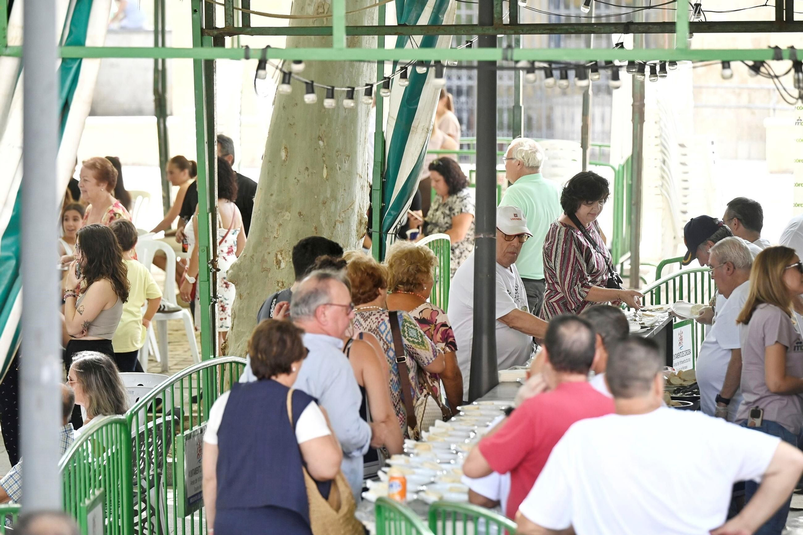 Las mejores fotos de la 'sardiná' de la Velá de la Fuensanta de Córdoba