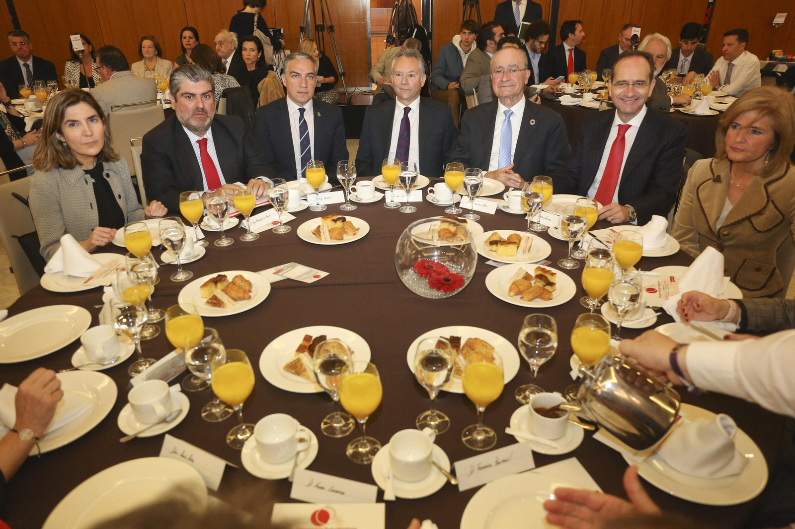 Foro Joly con Elías Bendodo