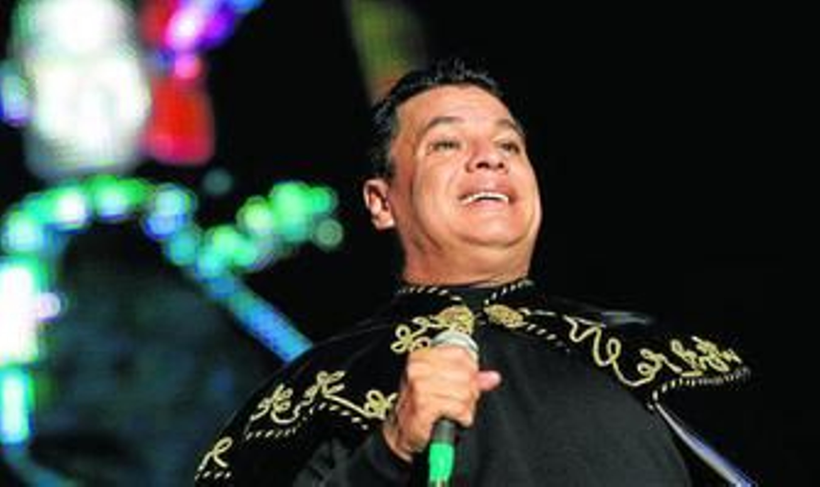 La muerte del cantante Juan Gabriel, fallecido inesperadamente  a los 66 años de edad ha provocado conmoción universal.
