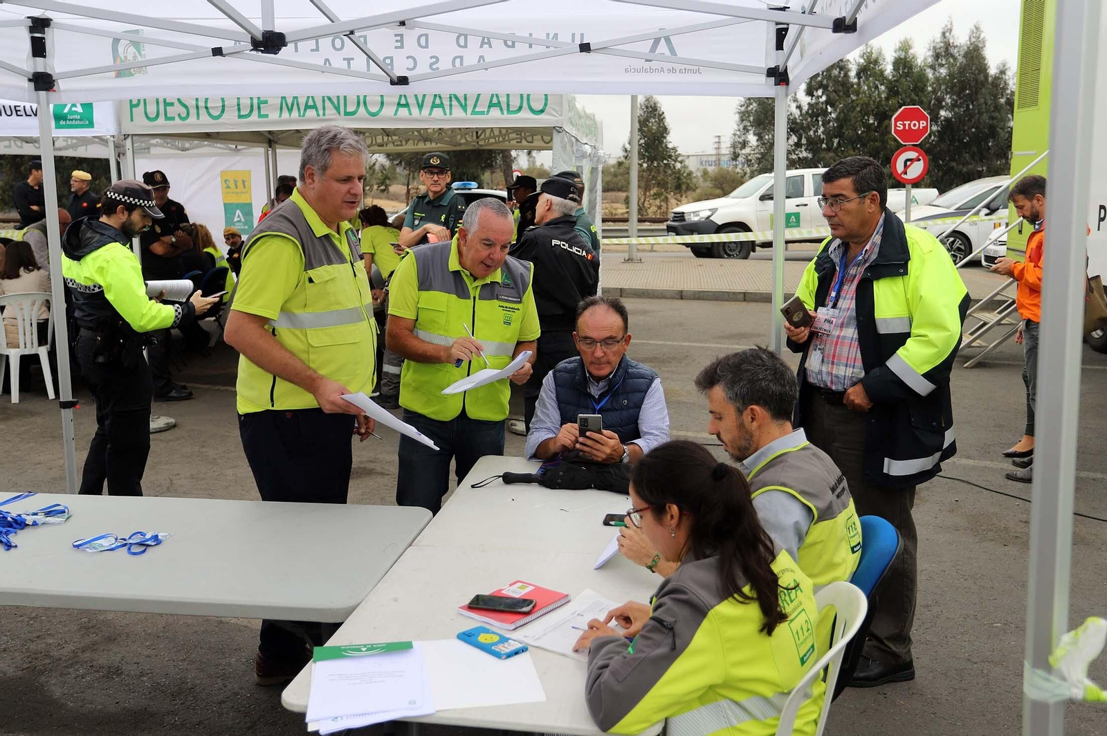 Simulacro de accidente en el Puerto de Huelva dentro del ejercicio regional RespuestA22, en imágenes