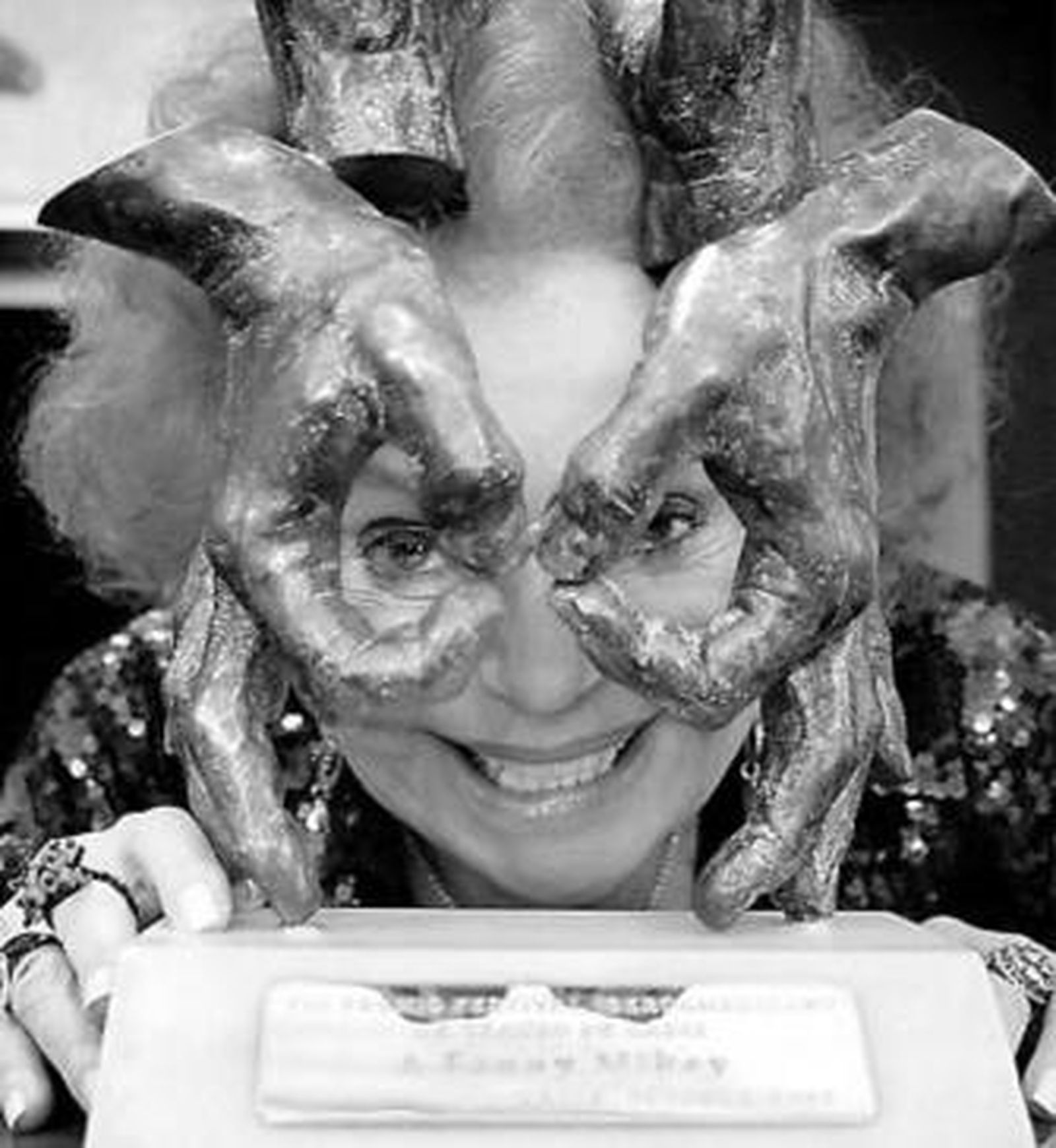 Fallece la actriz y directora Fanny Mikey, pionera del teatro colombiano