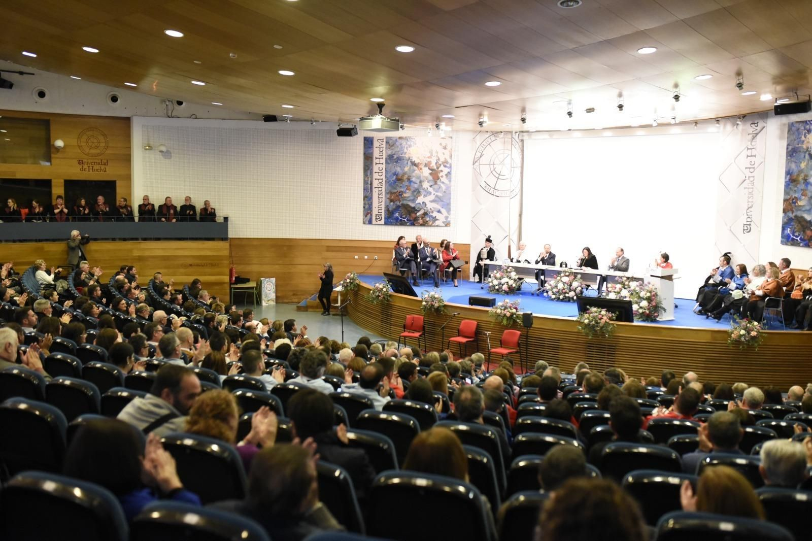 La Universidad de Huelva celebra el 3 de Marzo mirando al futuro "con emoción y vitalidad"