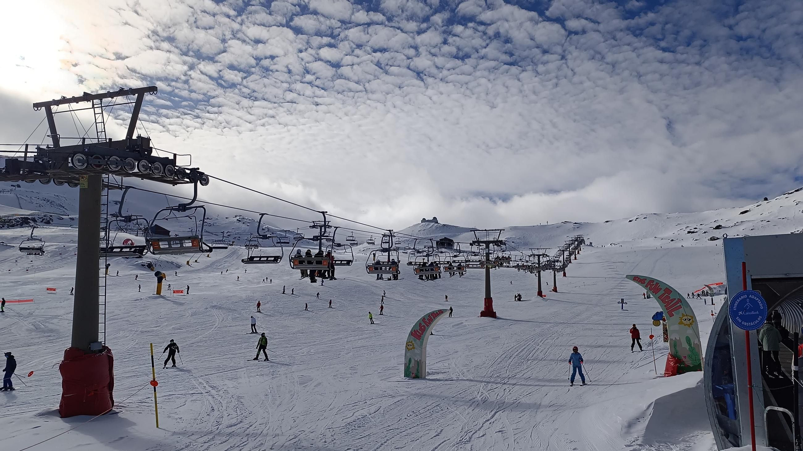 Imagen de la zona de Borreguiles a primera hora de este domingo