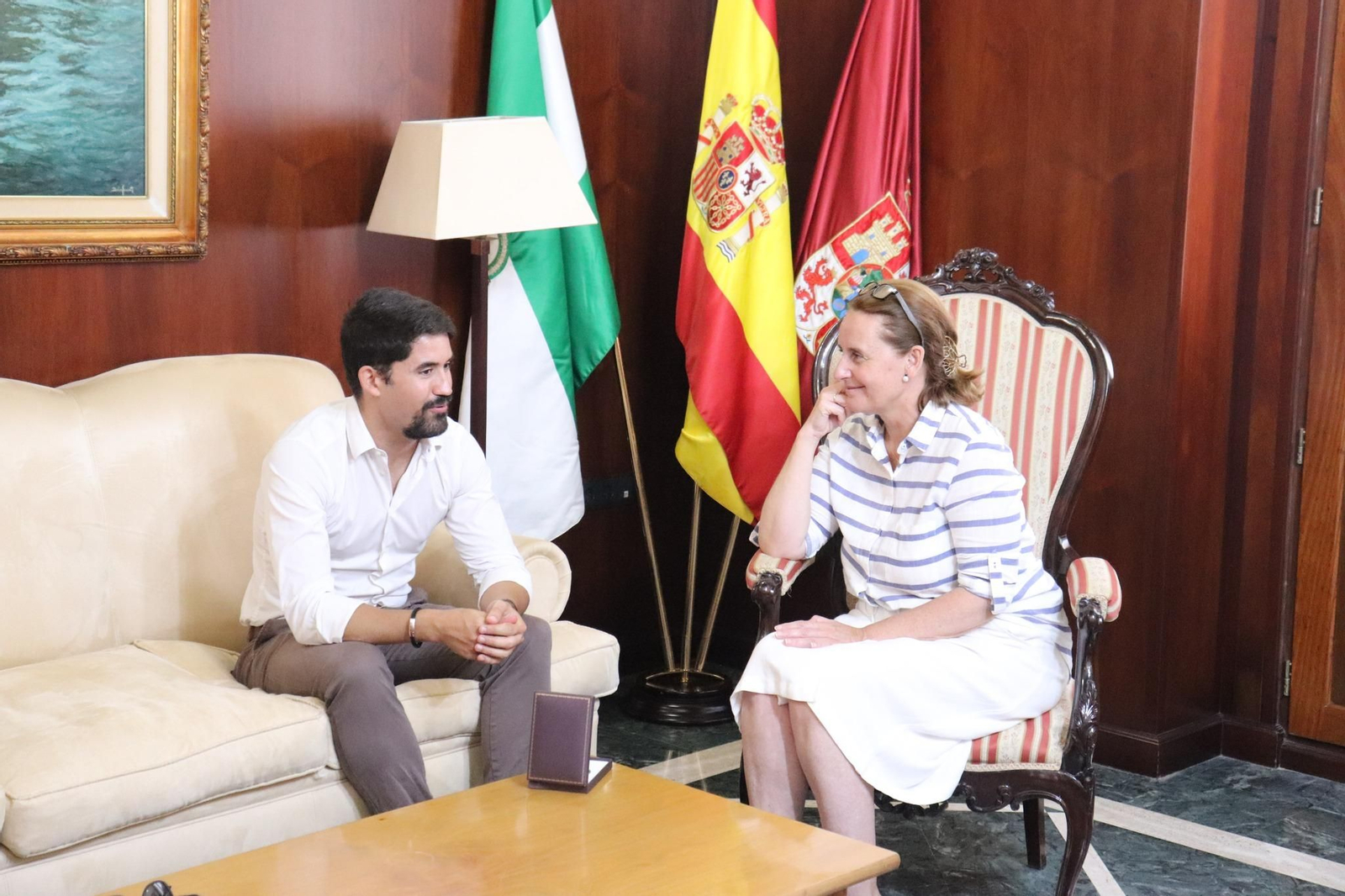 Francisco Javier Rodríguez fue recibido por la alcaldesa de Puerto Real