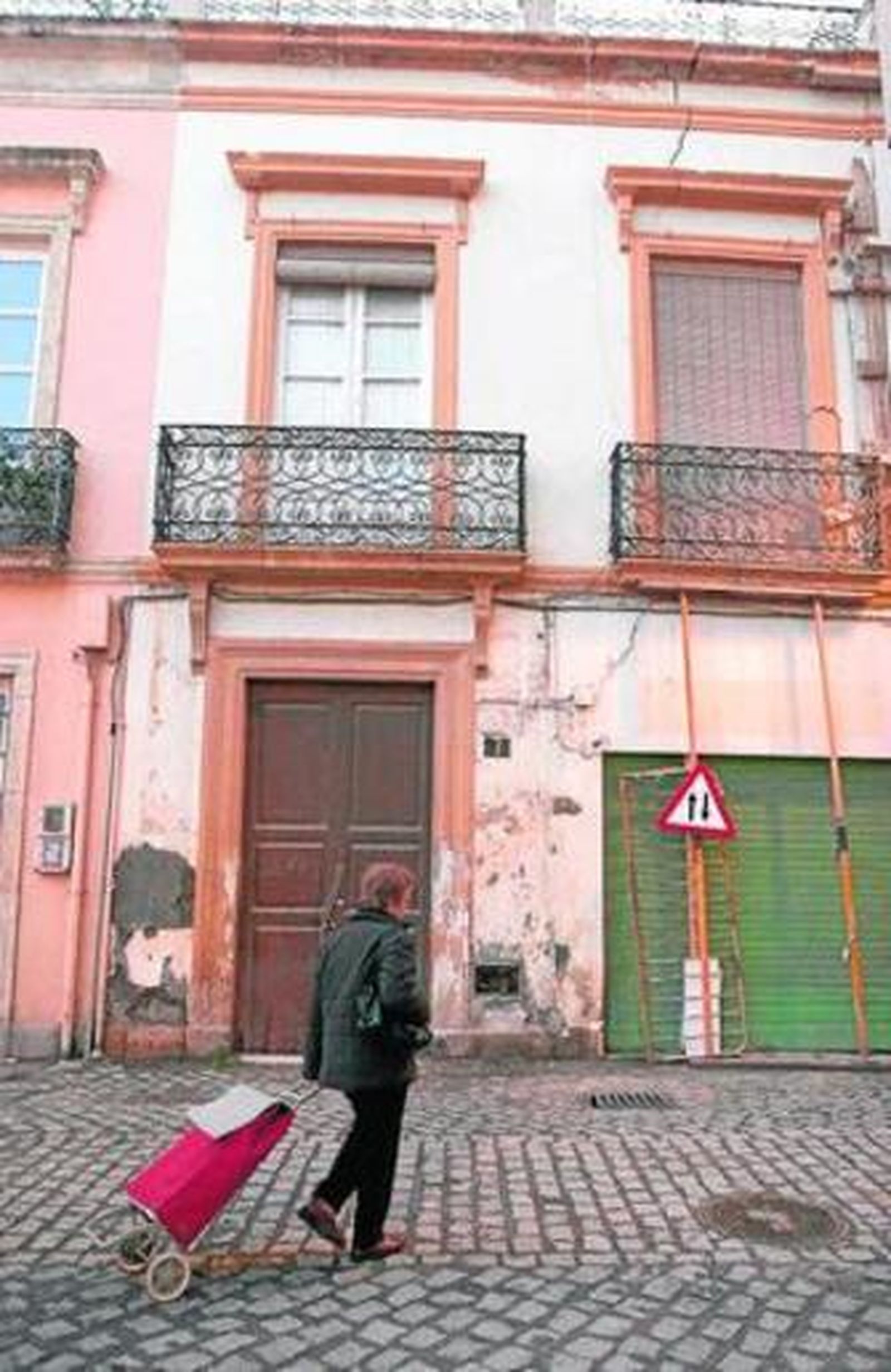 Fachada del inmueble adquirido por el Ayuntamiento.