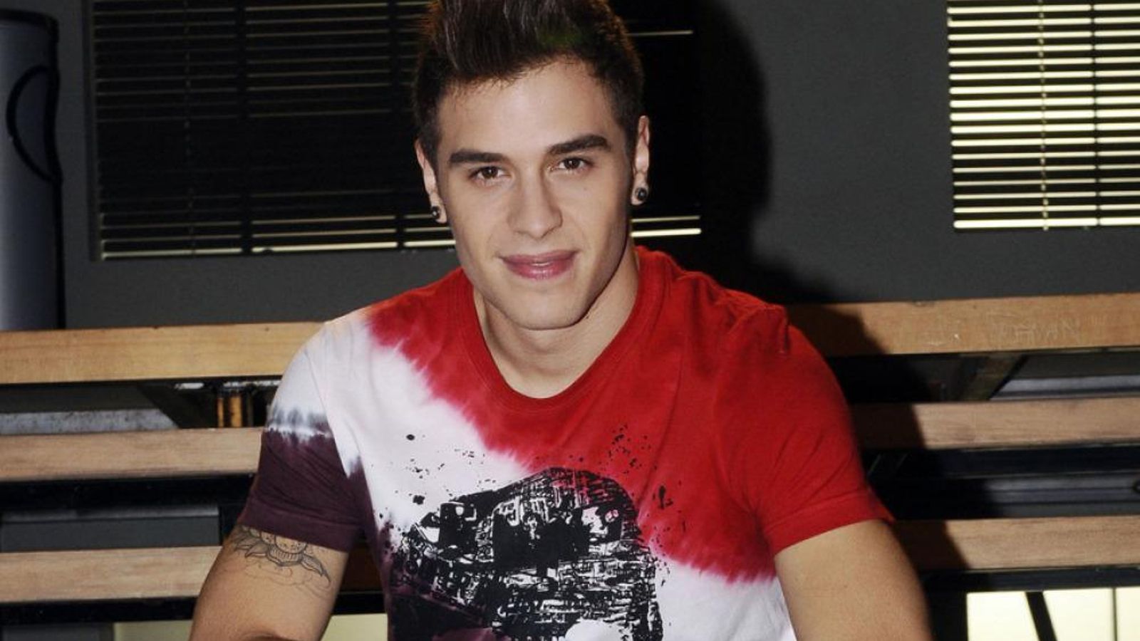 Adrián Rodríguez (David). Adrián Rodríguez (David).