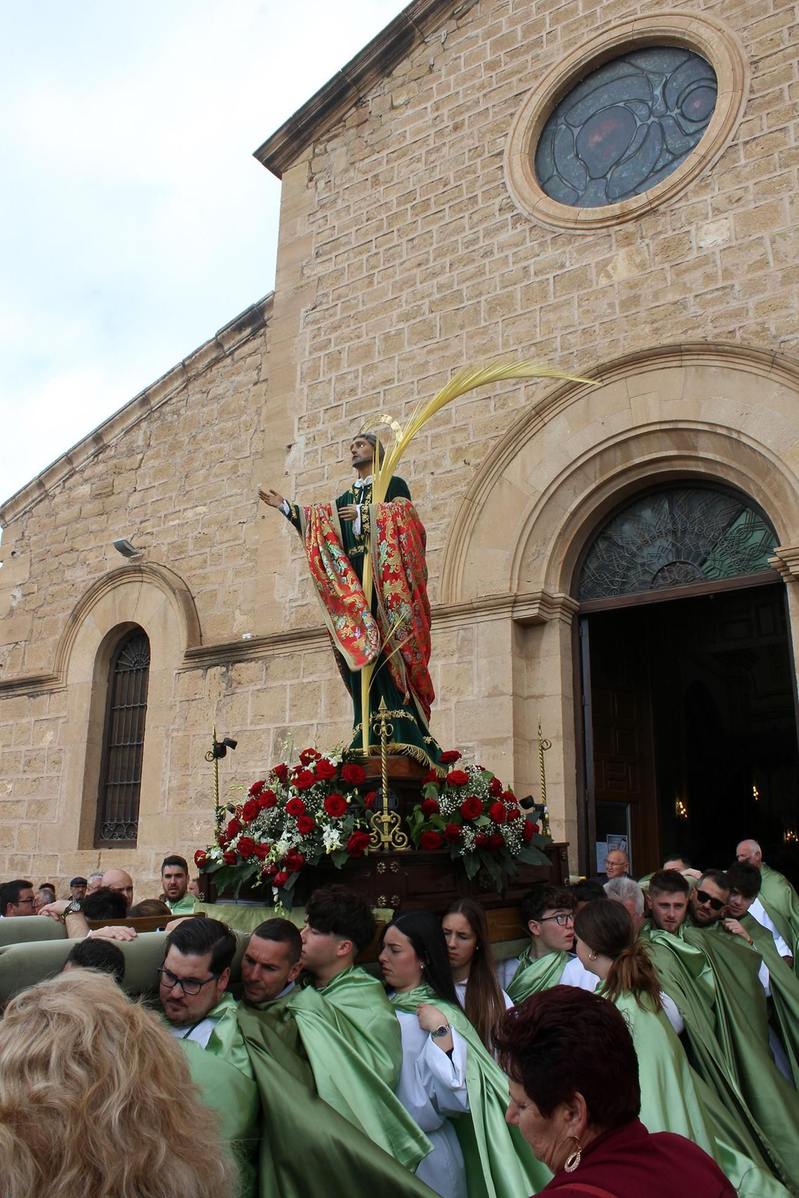 Las imágenes del Domingo de Resurrección en Turre: carreras de San Juan