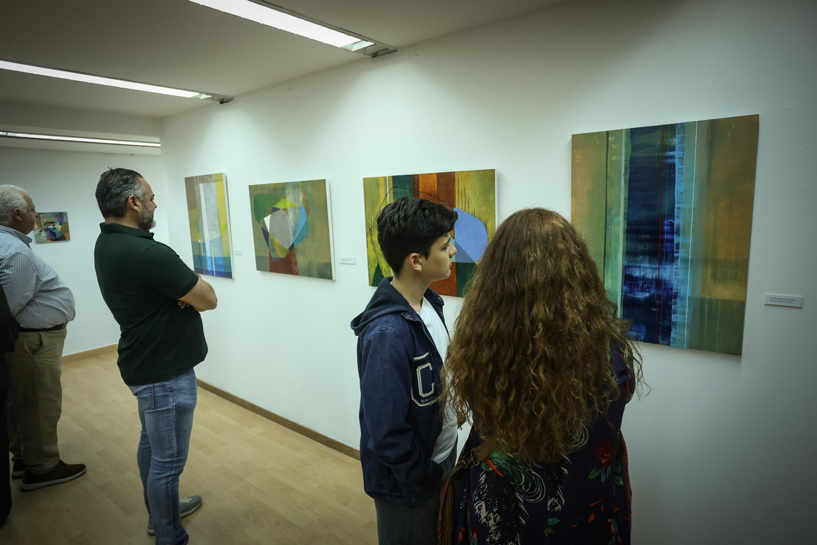 Imágenes de la inauguración de la exposición de Pepe Márquez en la sala ArteAdiario
