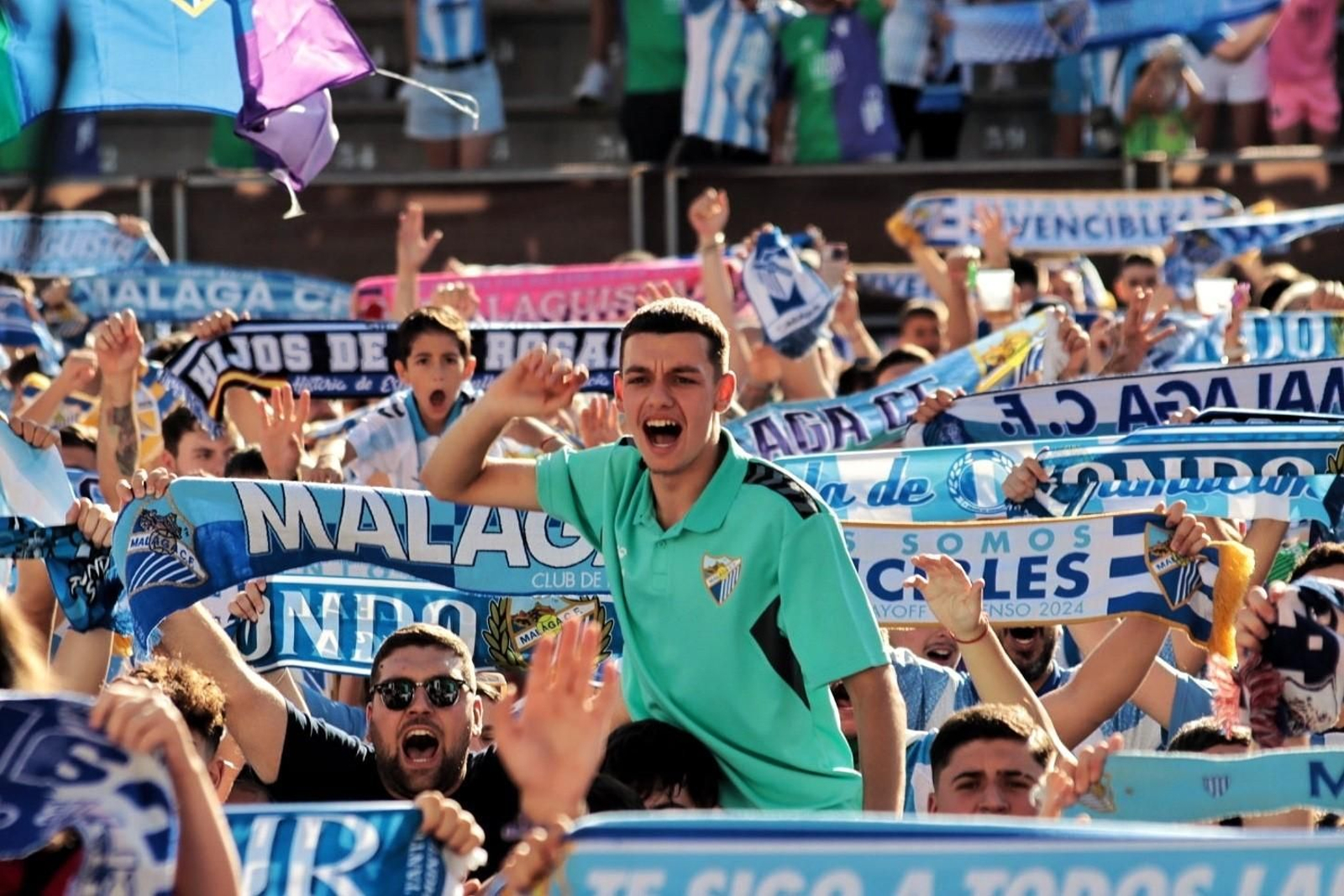 La madrugada interminable con la que Málaga celebró el ascenso