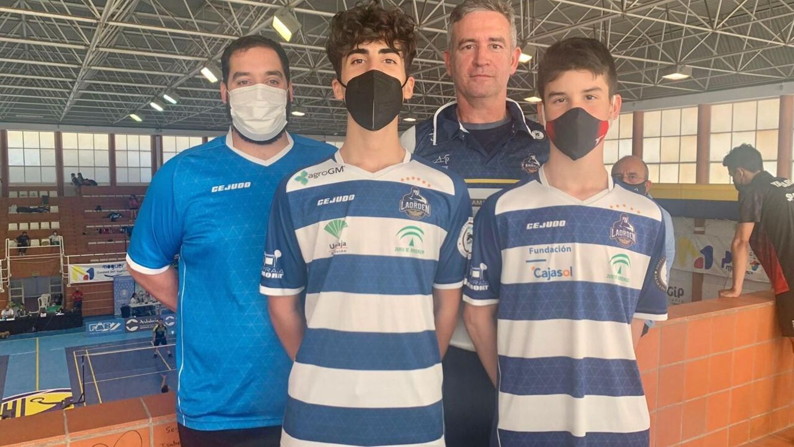 El club onubense demostró el buen nivel de su cantera en Moguer.