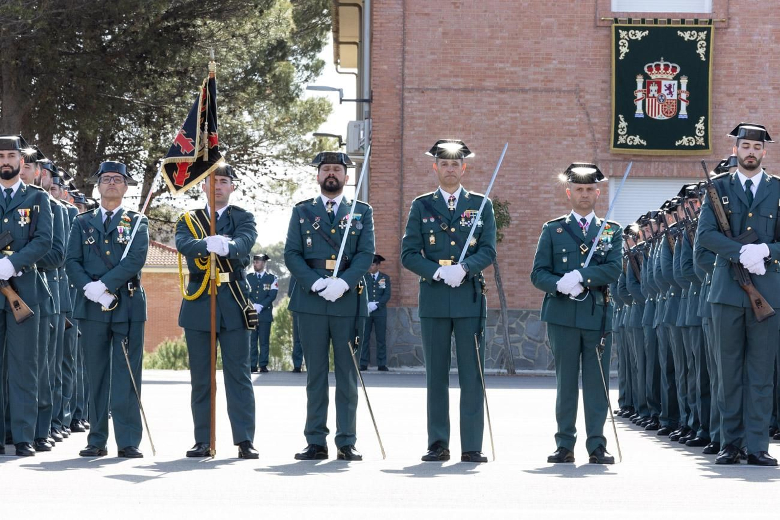 Acto de jura de bandera de la 130ª promoción de guardias civiles de la Academia de Baeza