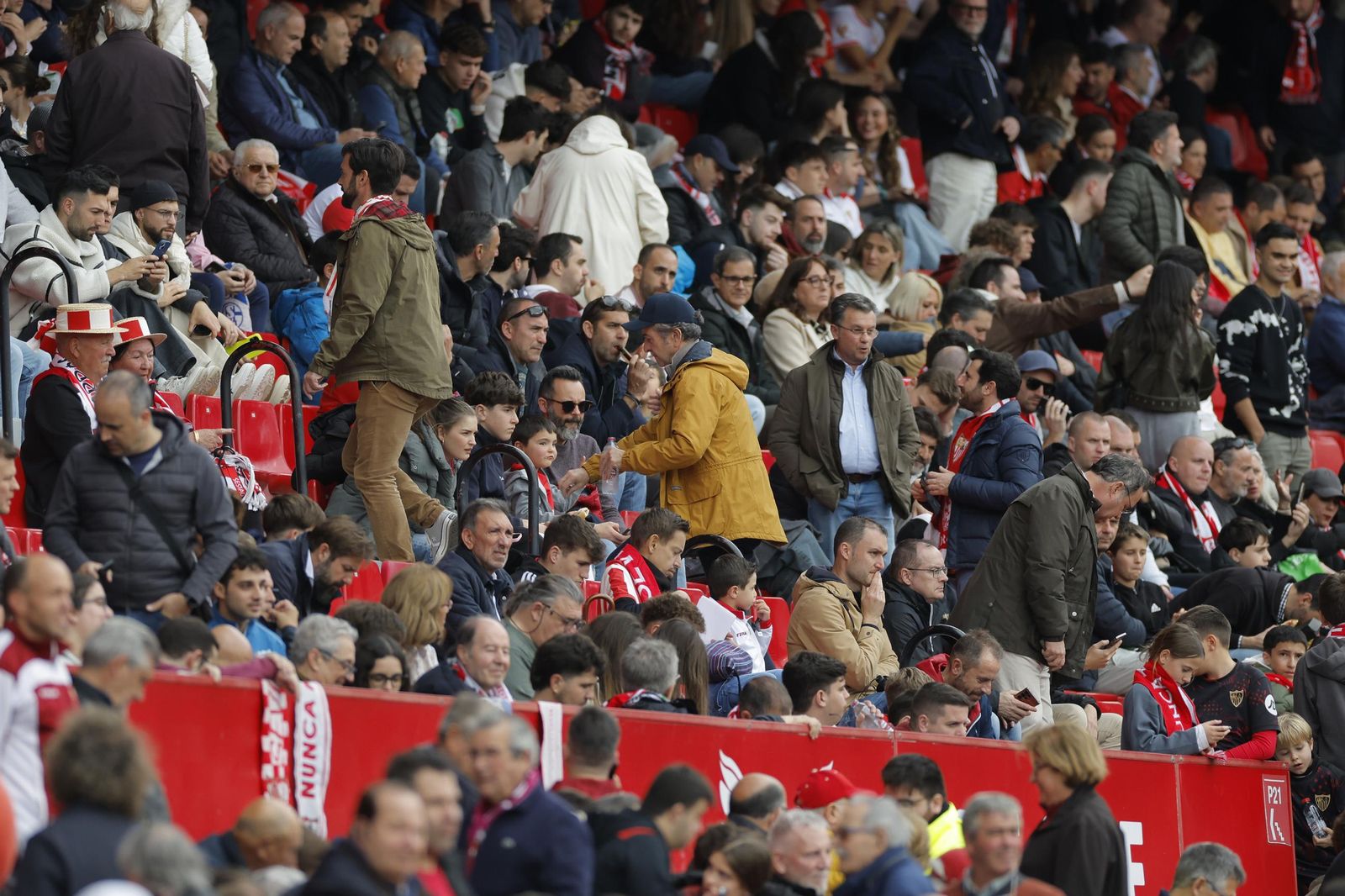 Búscate en las fotos del Sevilla fc - Athletic club