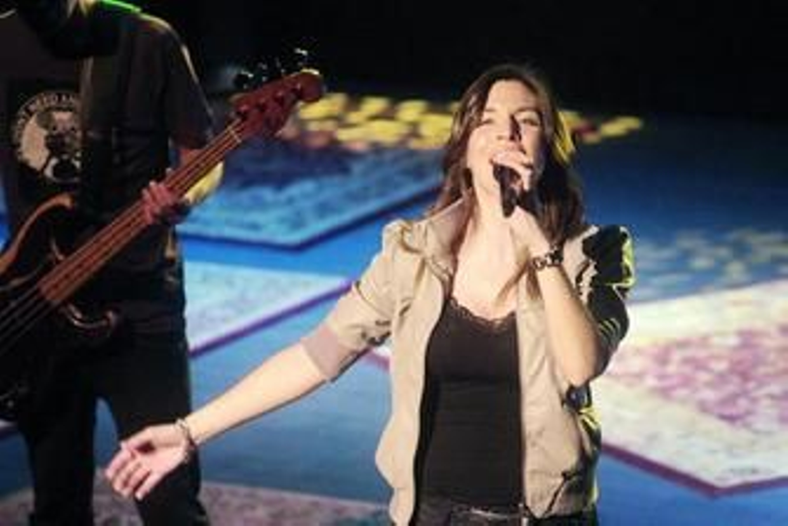 Leire Martínez, nueva vocalista de La Oreja de Van Gogh durante el concierto del sábado.