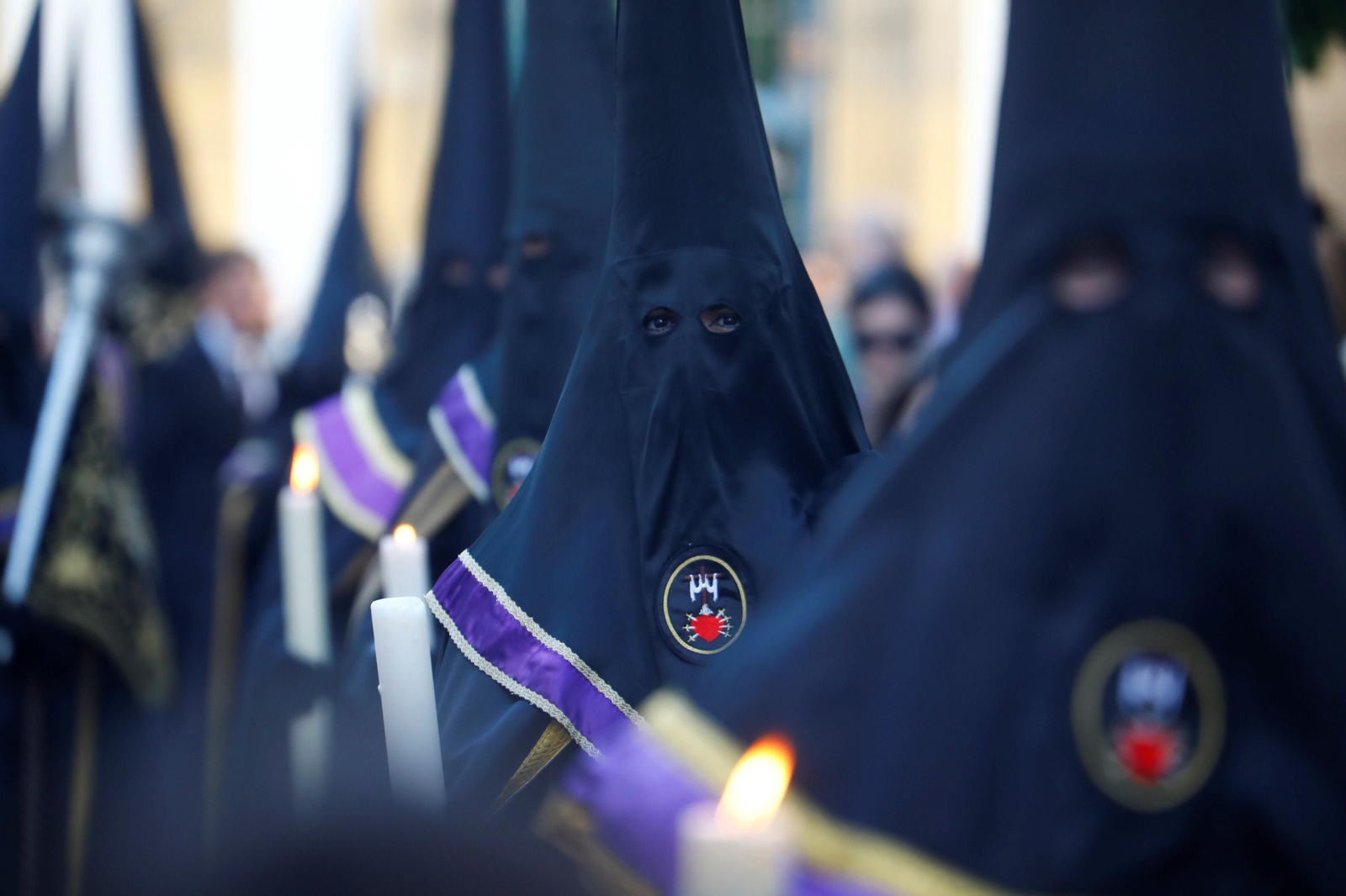 Jueves Santo en Córdoba: la procesión de Las Angustias, en imágenes