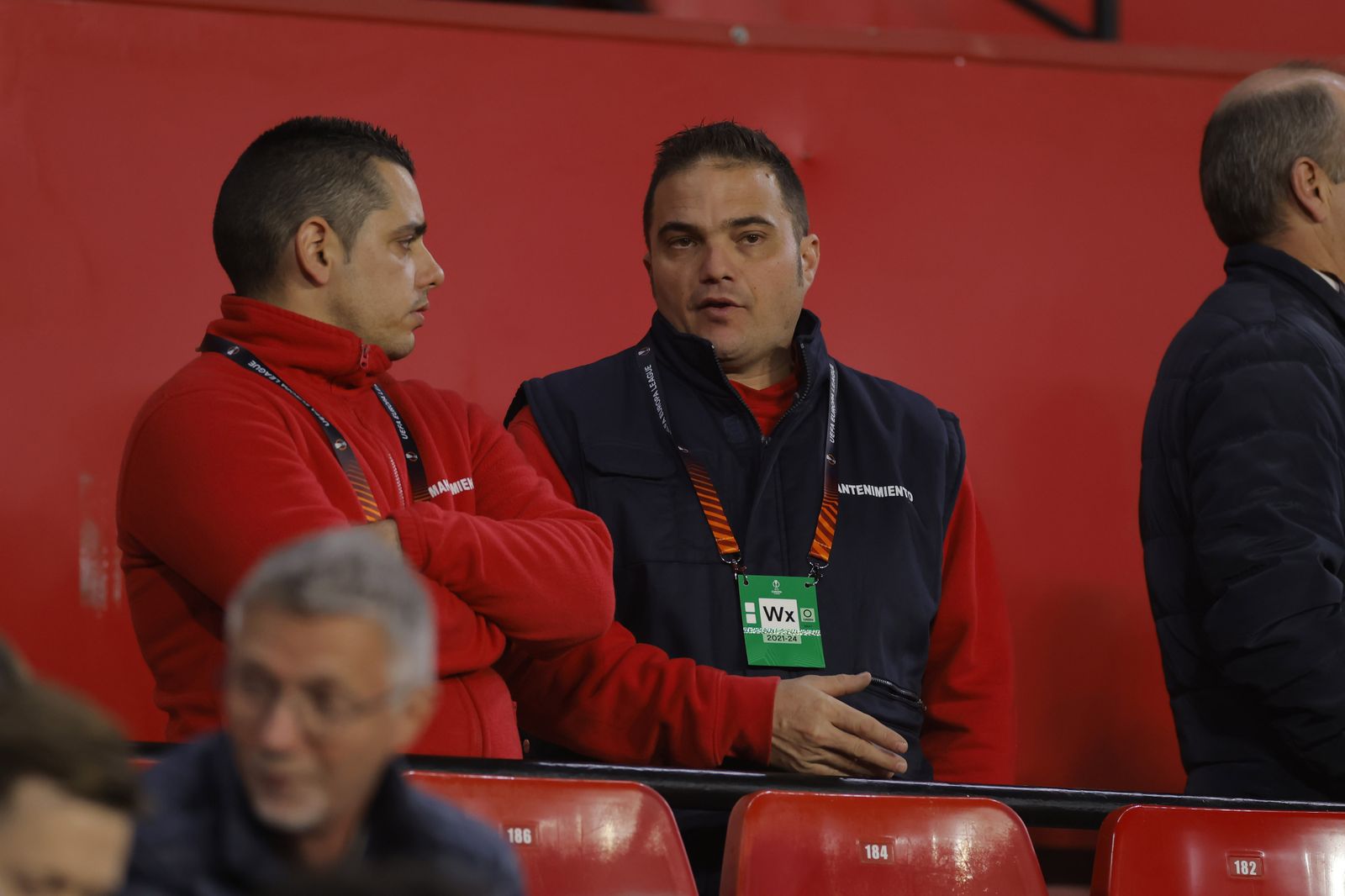 Búscate en las fotos del SEVILLA FC-PSV EINDHOVEN