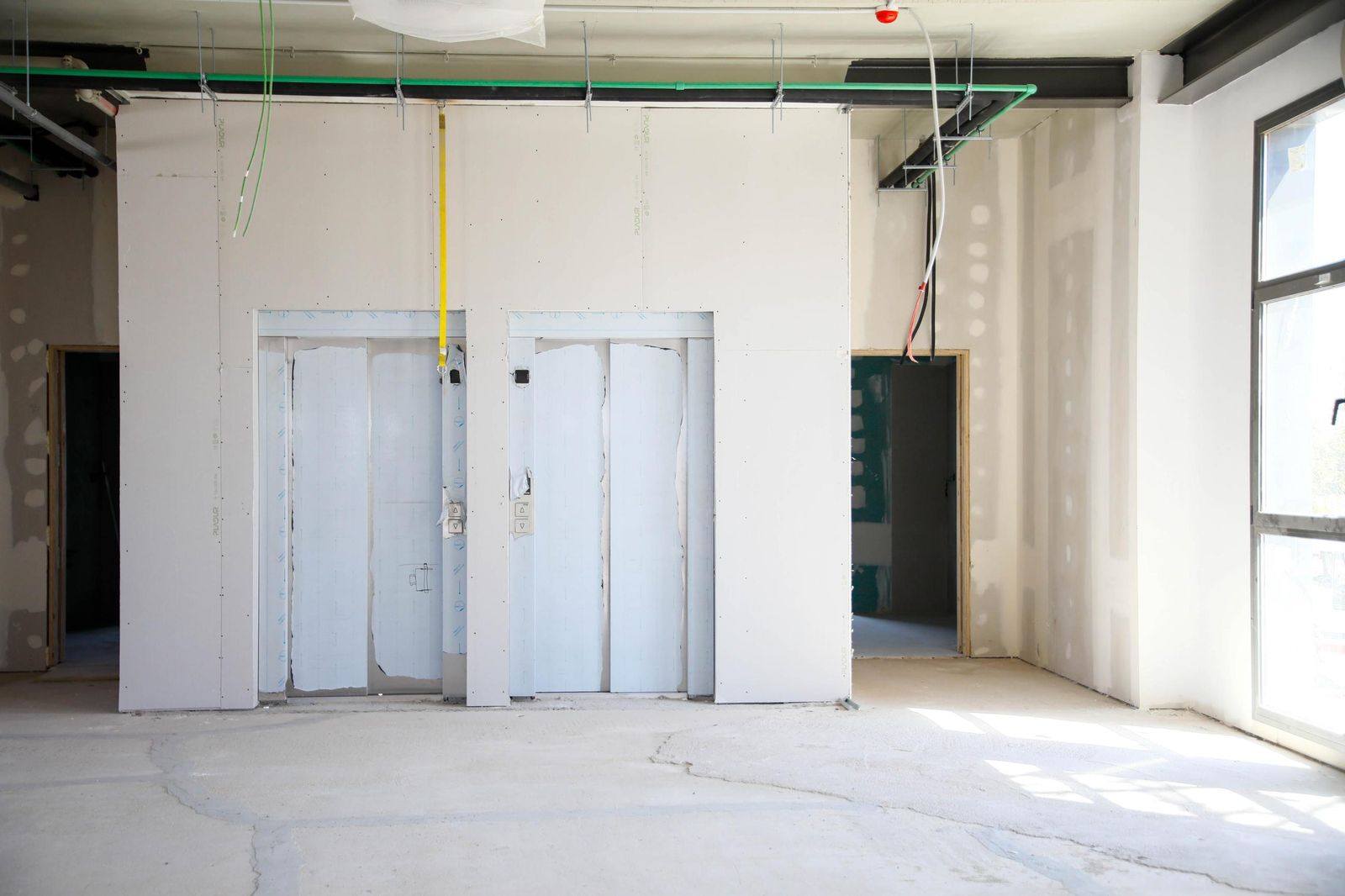 Luis Planas en una visita a la cooperativa Única