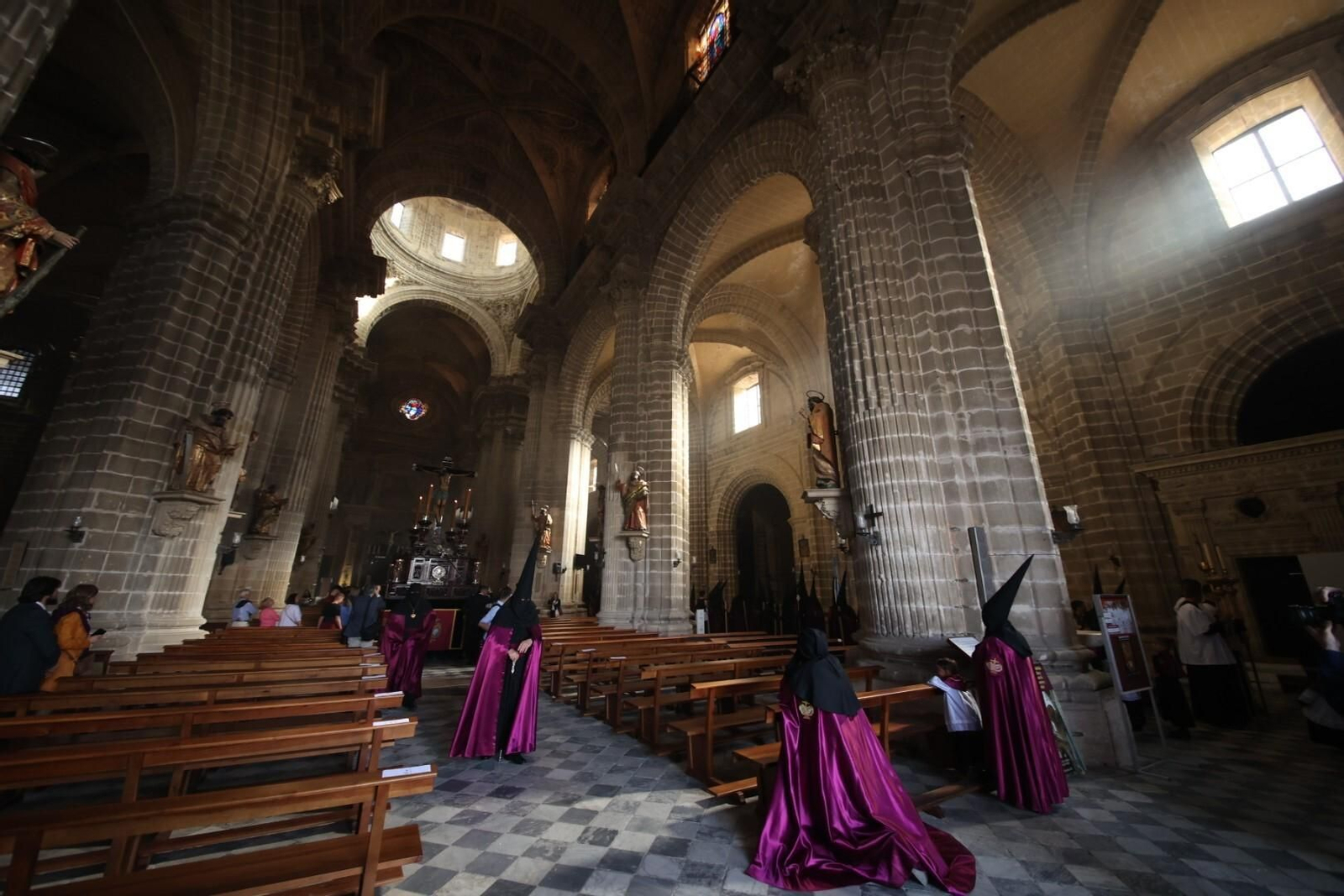 Lunes Santo en Jerez: imágenes de la hermandad de la Viga