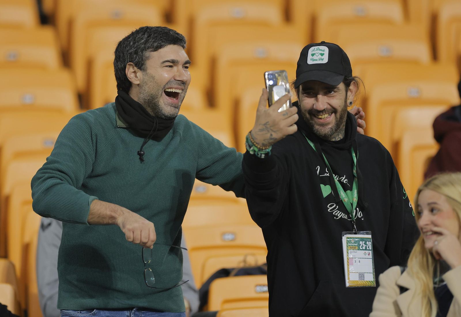 Búscate en las fotos del Betis - Utrecht