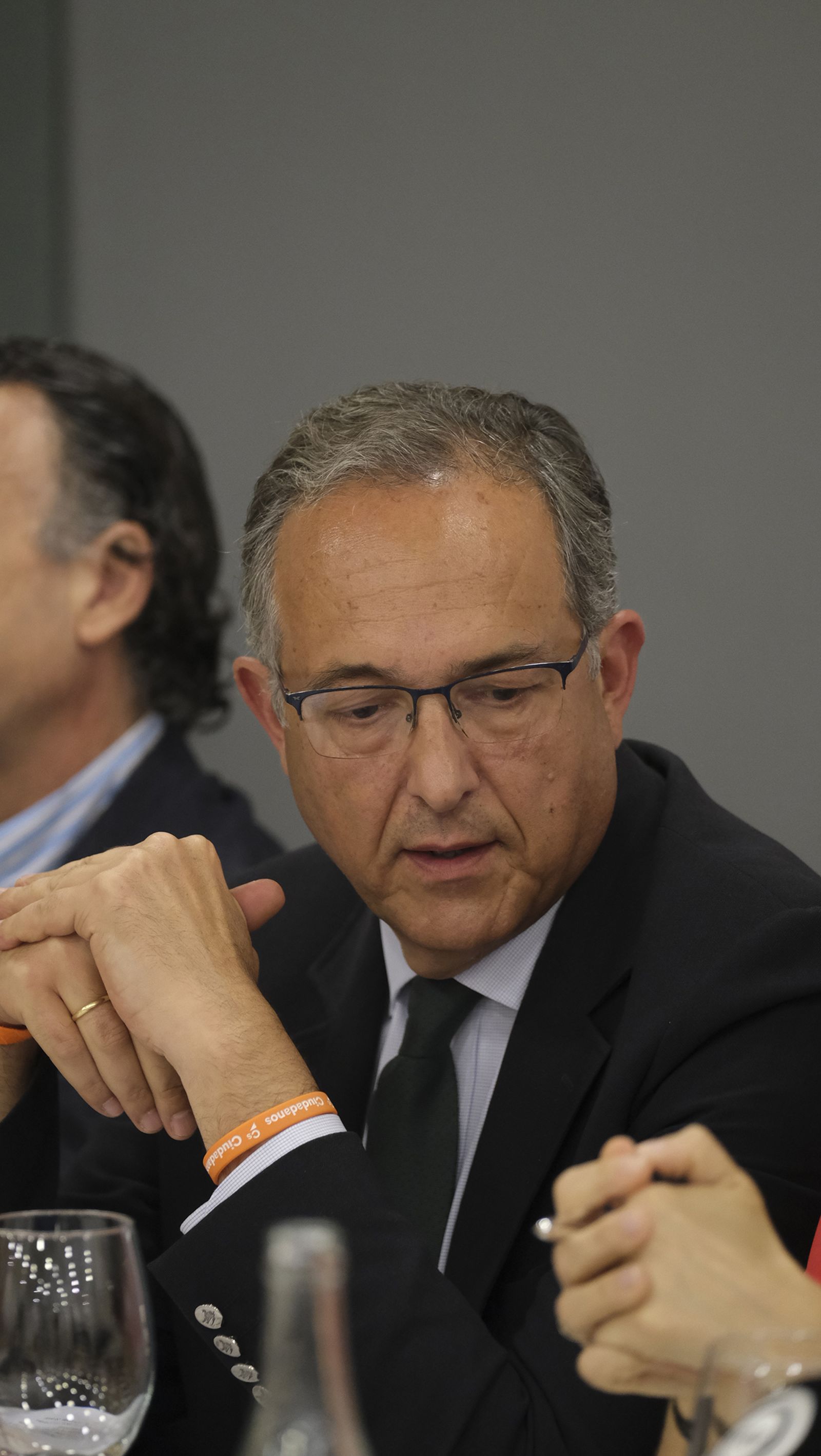 Imágenes sobre el debate del ferrocarril en Almería,  en la campaña electoral andaluza