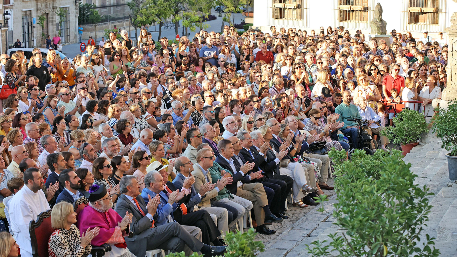 Tradicional Pisa de la Uva en la Catedral de Jerez 2023