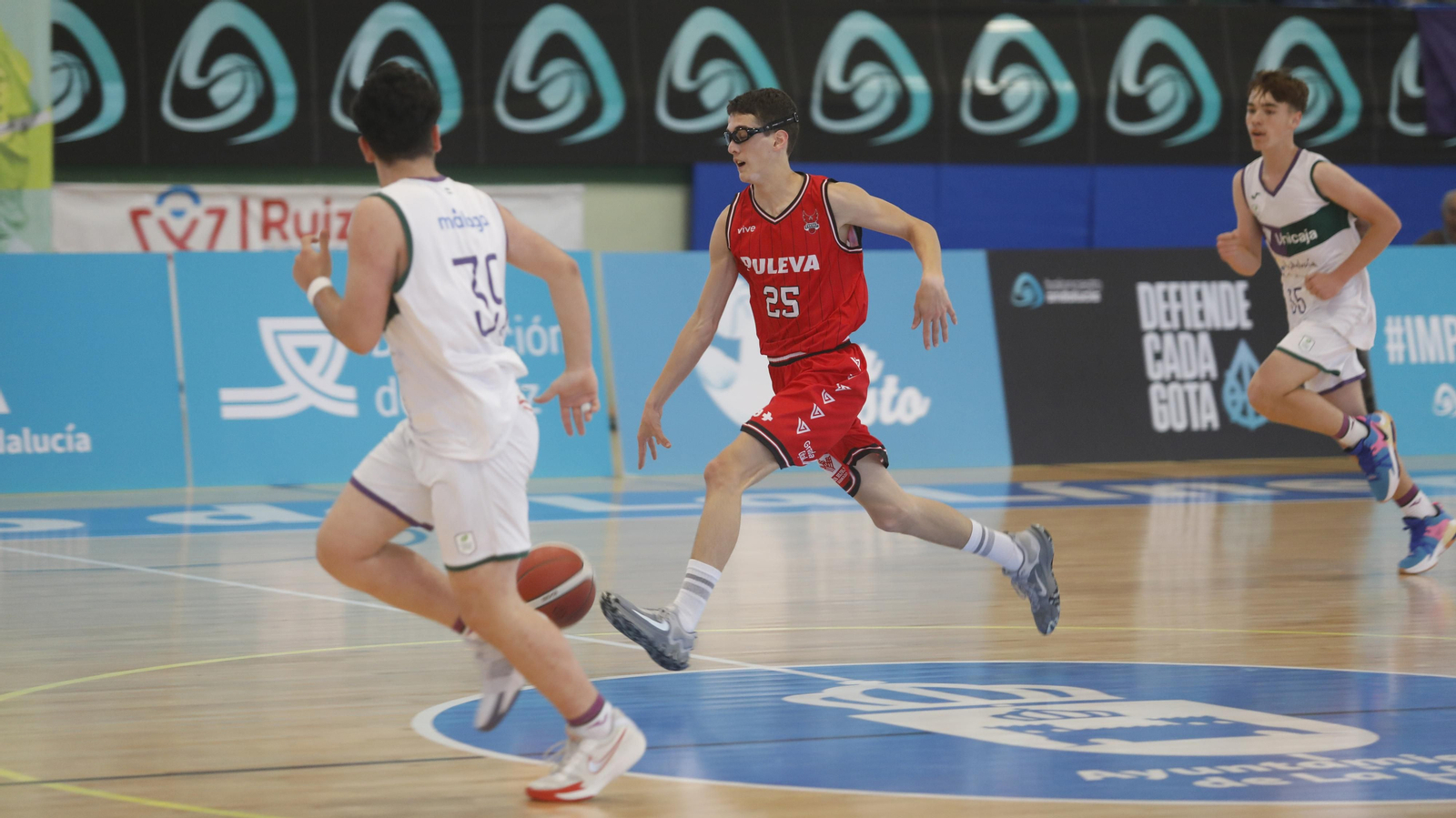 Las fotos de las semifinales del Cadeba infantil masculino de La Línea