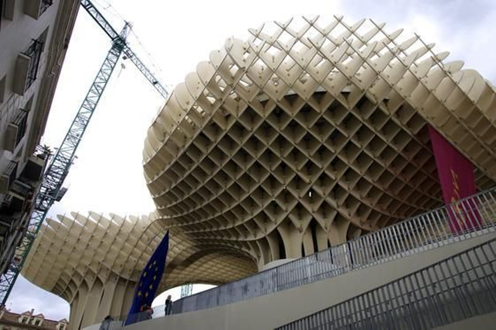 Gente vistando la estructura.

Foto: Juan Carlos Munoz