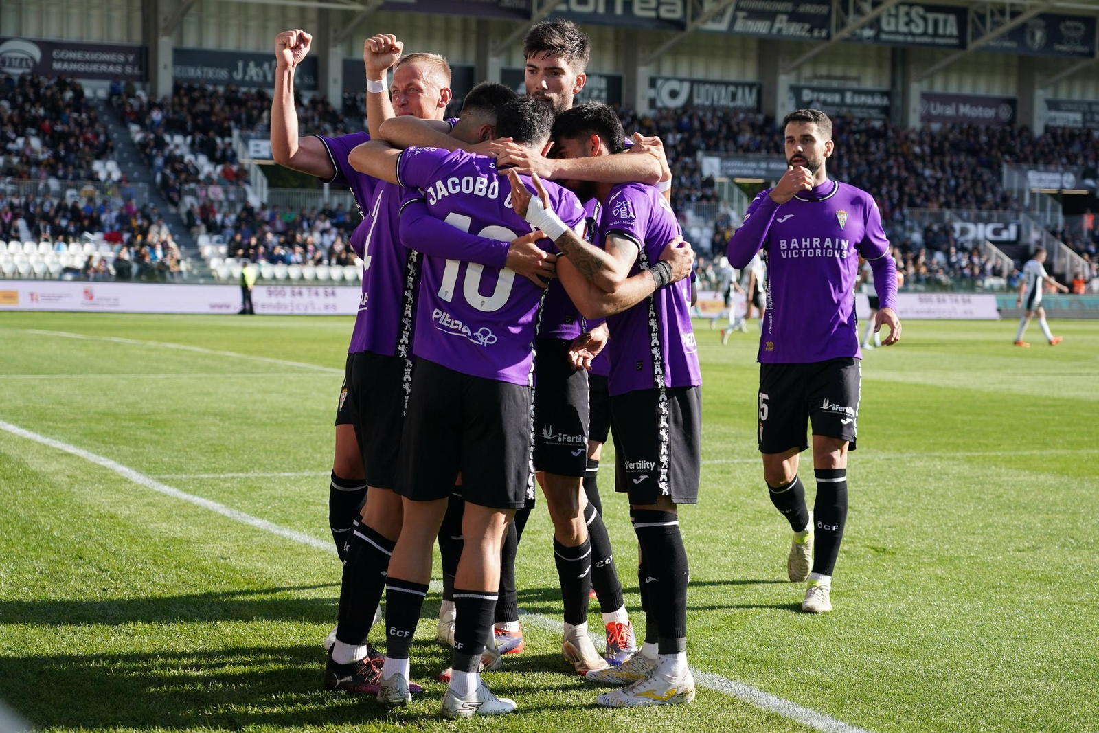 Las mejores fotos del Burgos CF - Córdoba CF en El Plantío