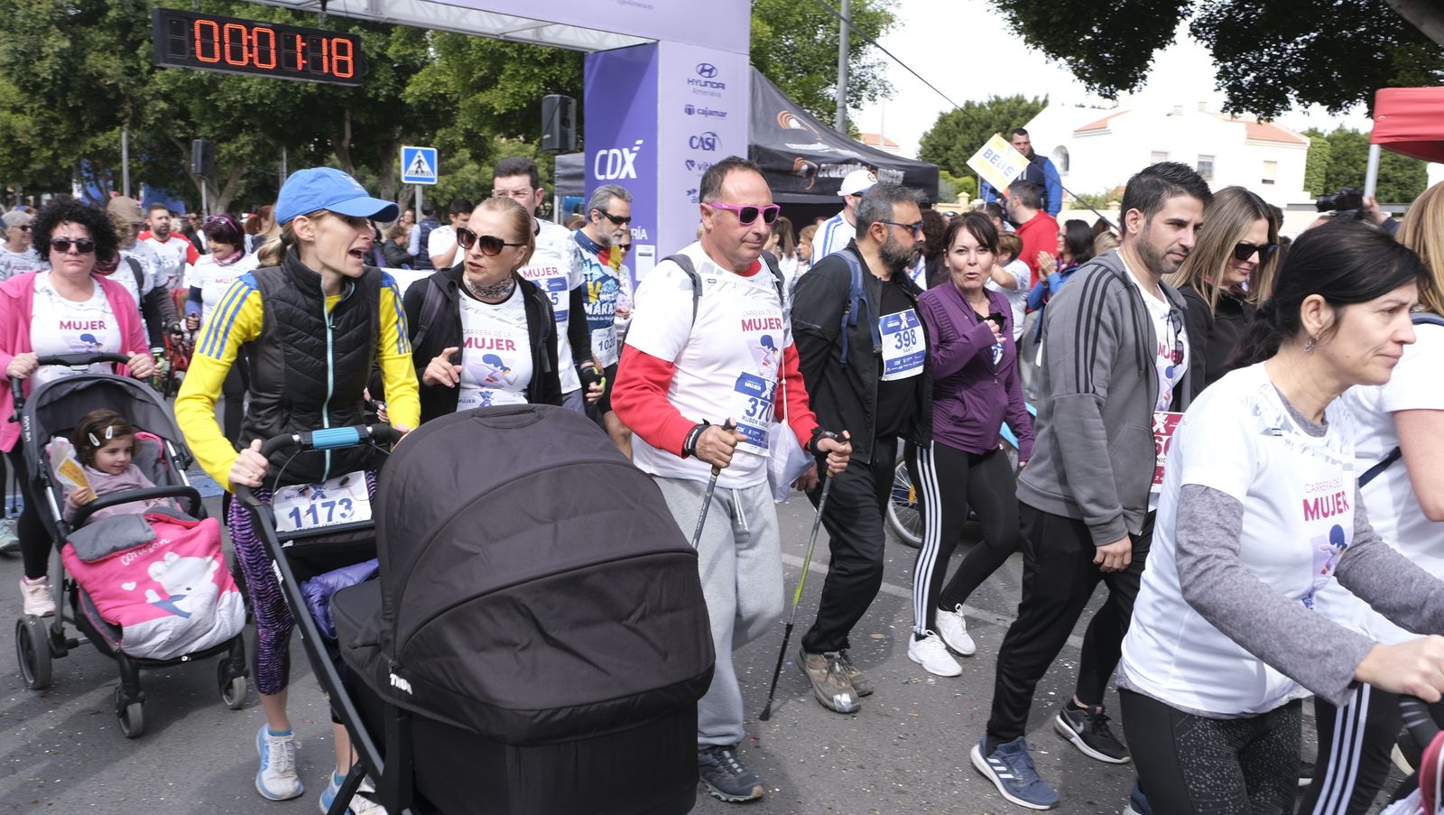 Imágenes de la Carrera de la Mujer 2023 en Almería