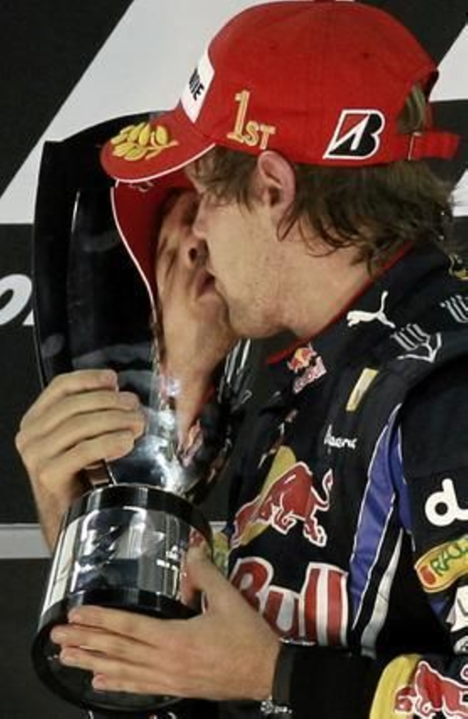 Sebastian Vettel celebra en Abu Dhabi su título mundial.

Foto: Reuters