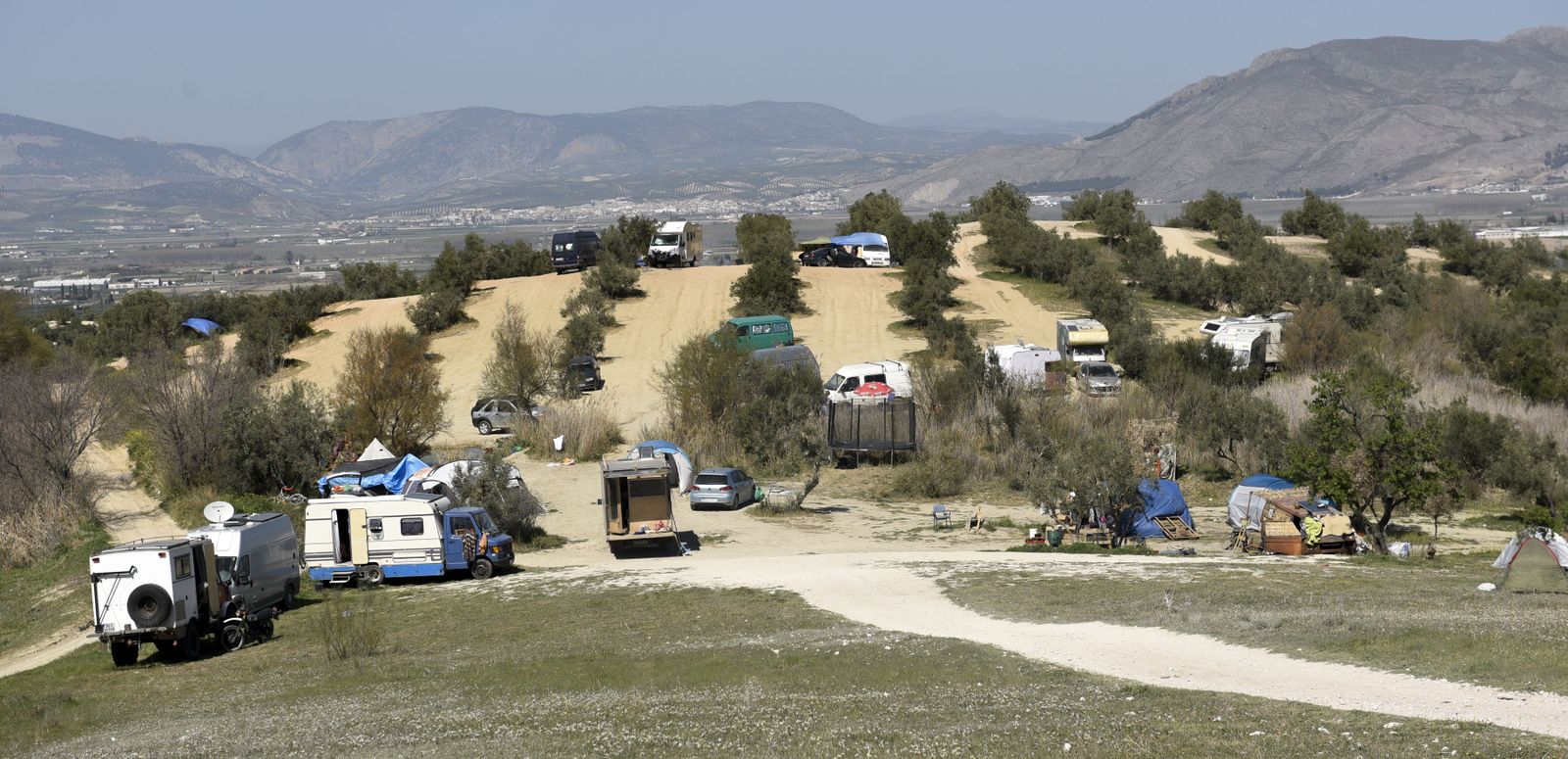 Las caravanas empiezan a llegar al Dragón de Santa Fe