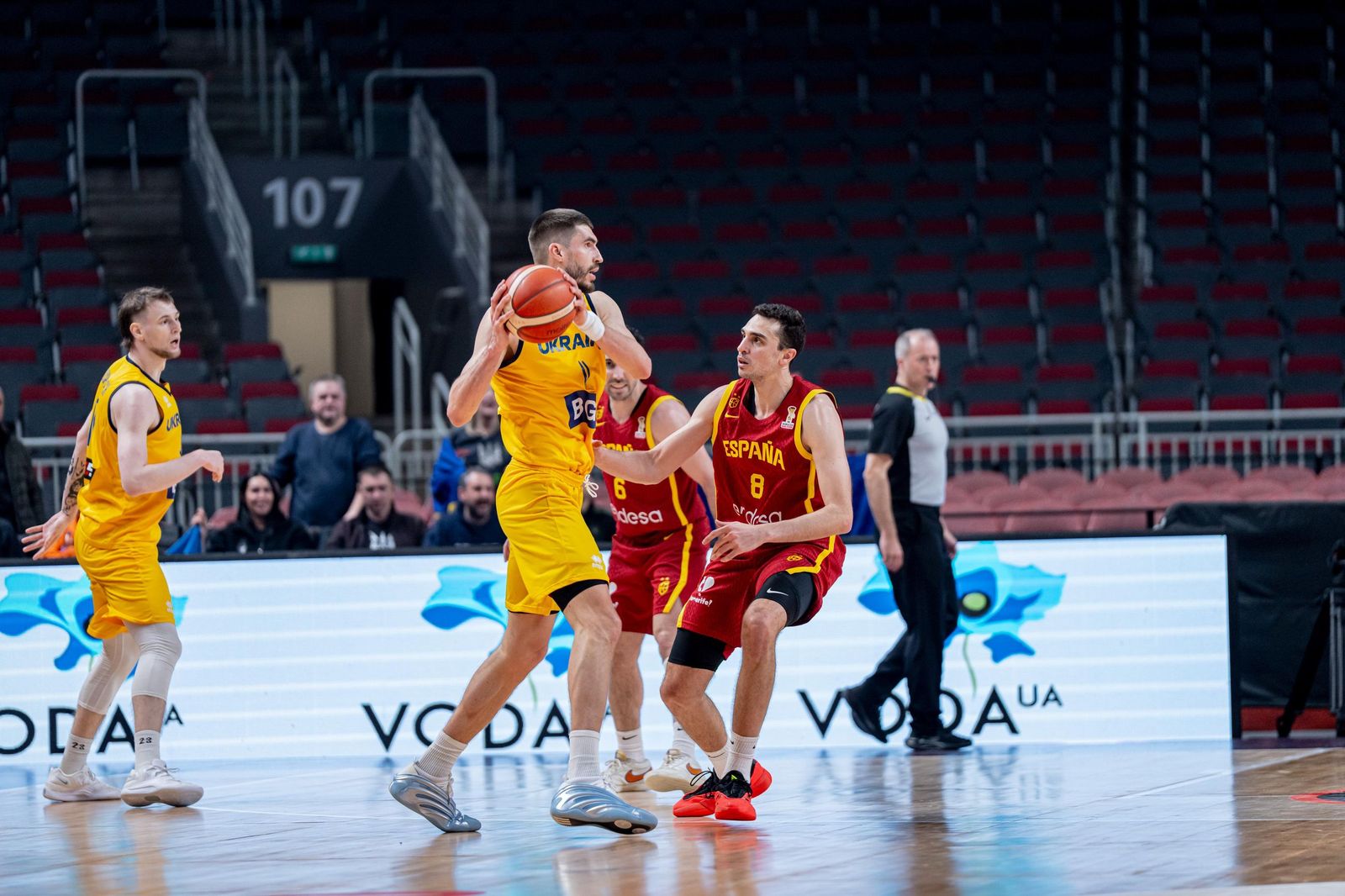 Las mejores fotos del Ucrania-España de baloncesto