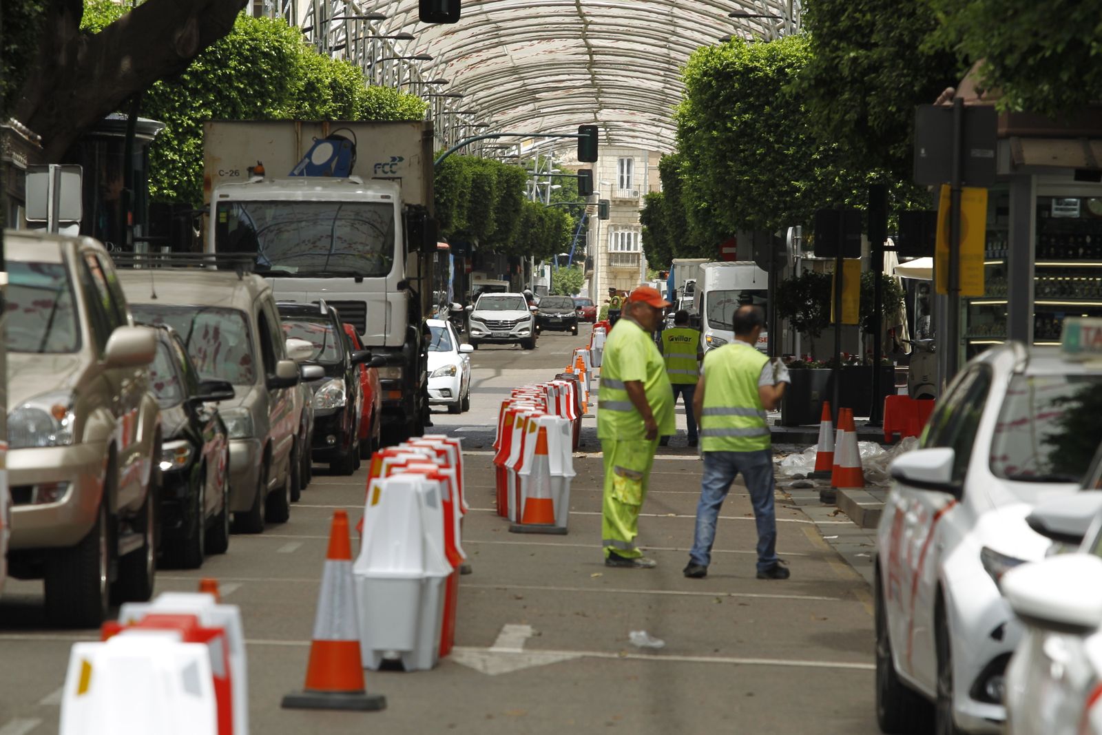 Retenciones de consideración en esta primer jornada de Paseo con un solo carril