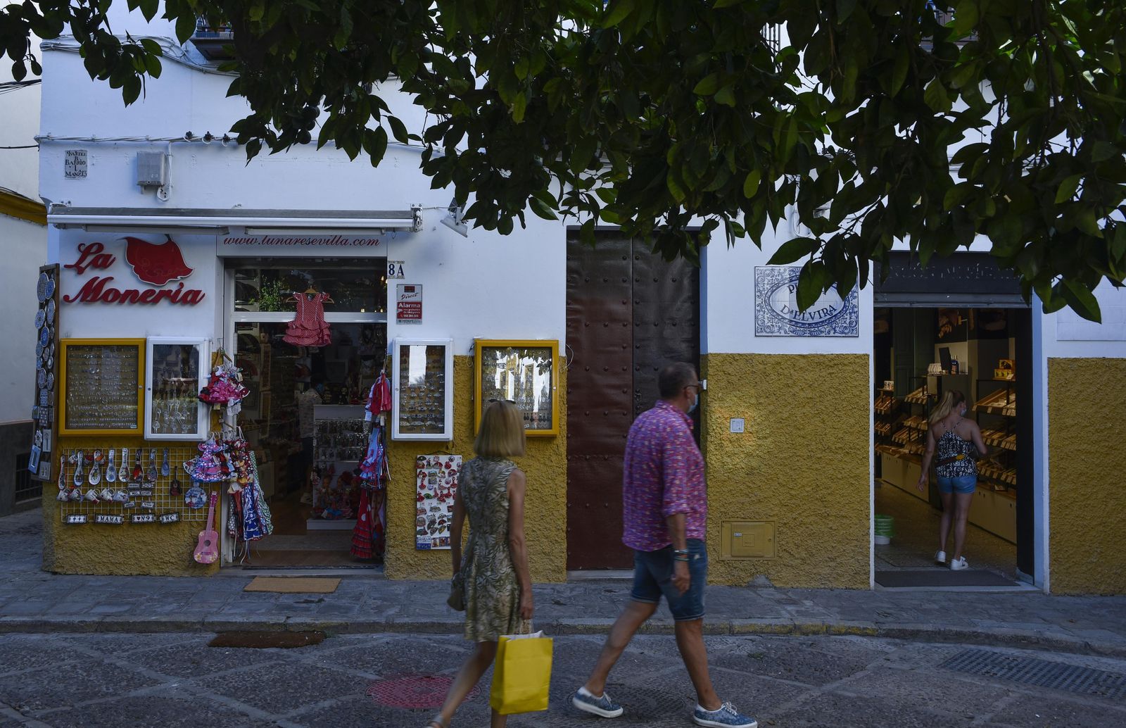 El barrio de Santa Cruz se queda vacío