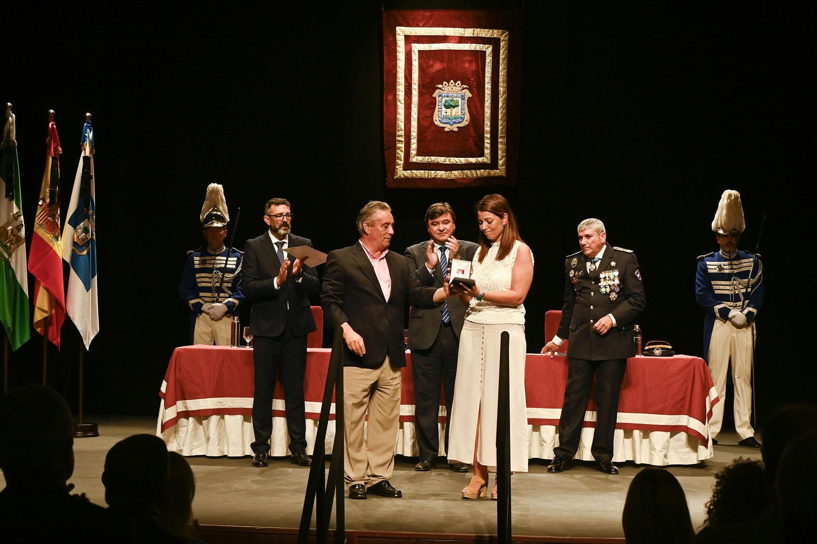 Imágenes del acto del Día de la Policía Local de Huelva
