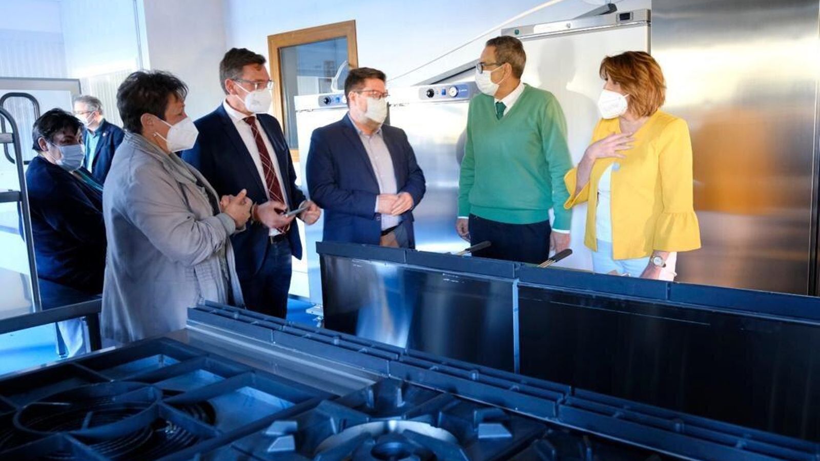 La residencia de mayores de Las Tres Villas ya es casi una realidad. Díaz lo pudo comprobar ayer.