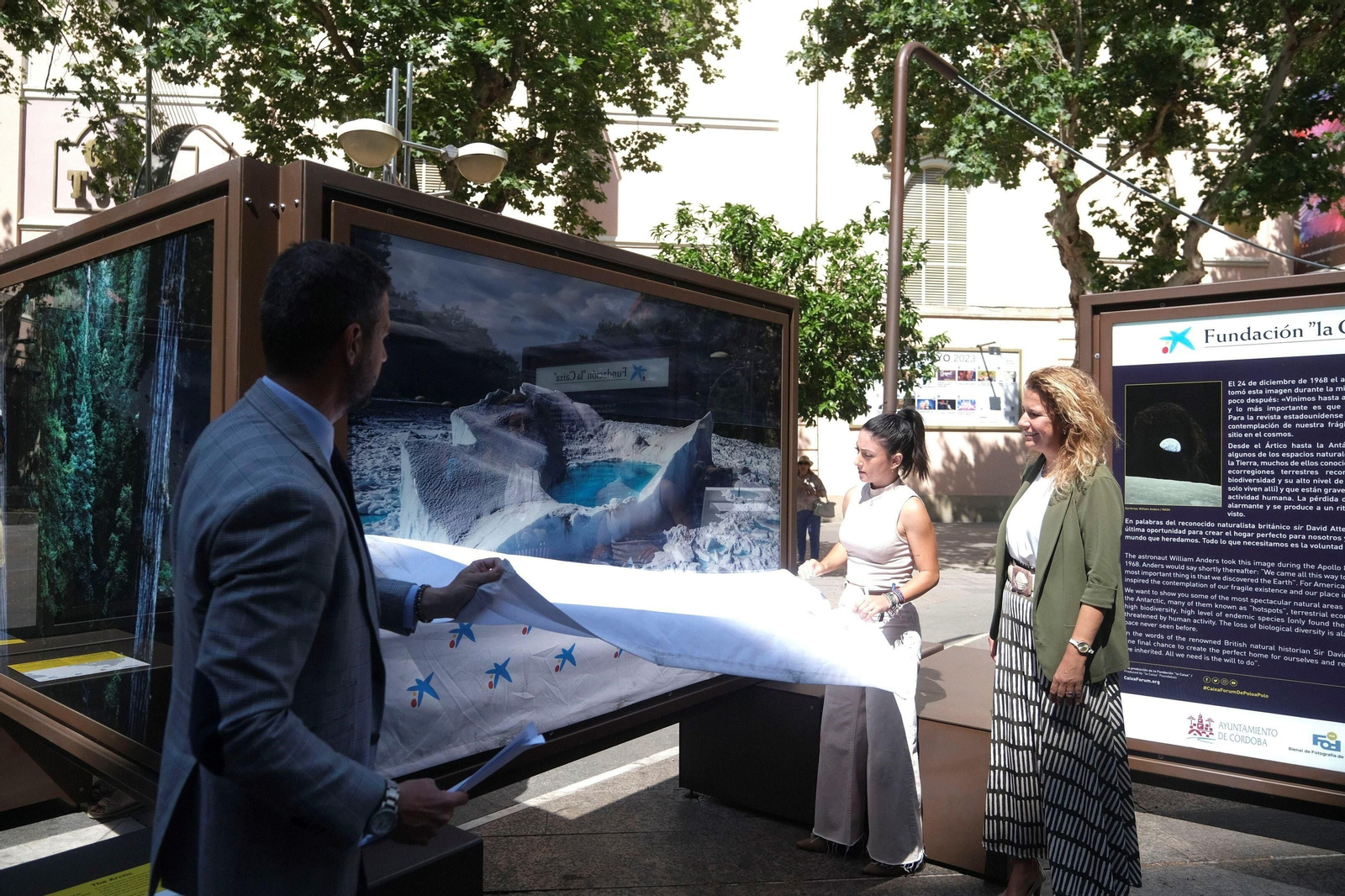 La exposición de 'National Geographic' en el bulevar del Gran Capitán de Córdoba, en imágenes